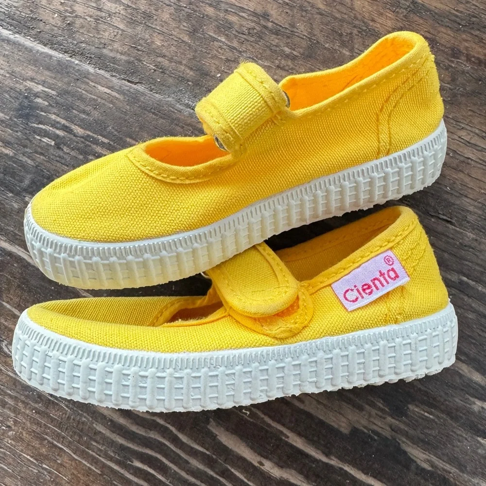 Cienta Canvas Yellow and White Mary Jane Shoe - Picture 8 of 10